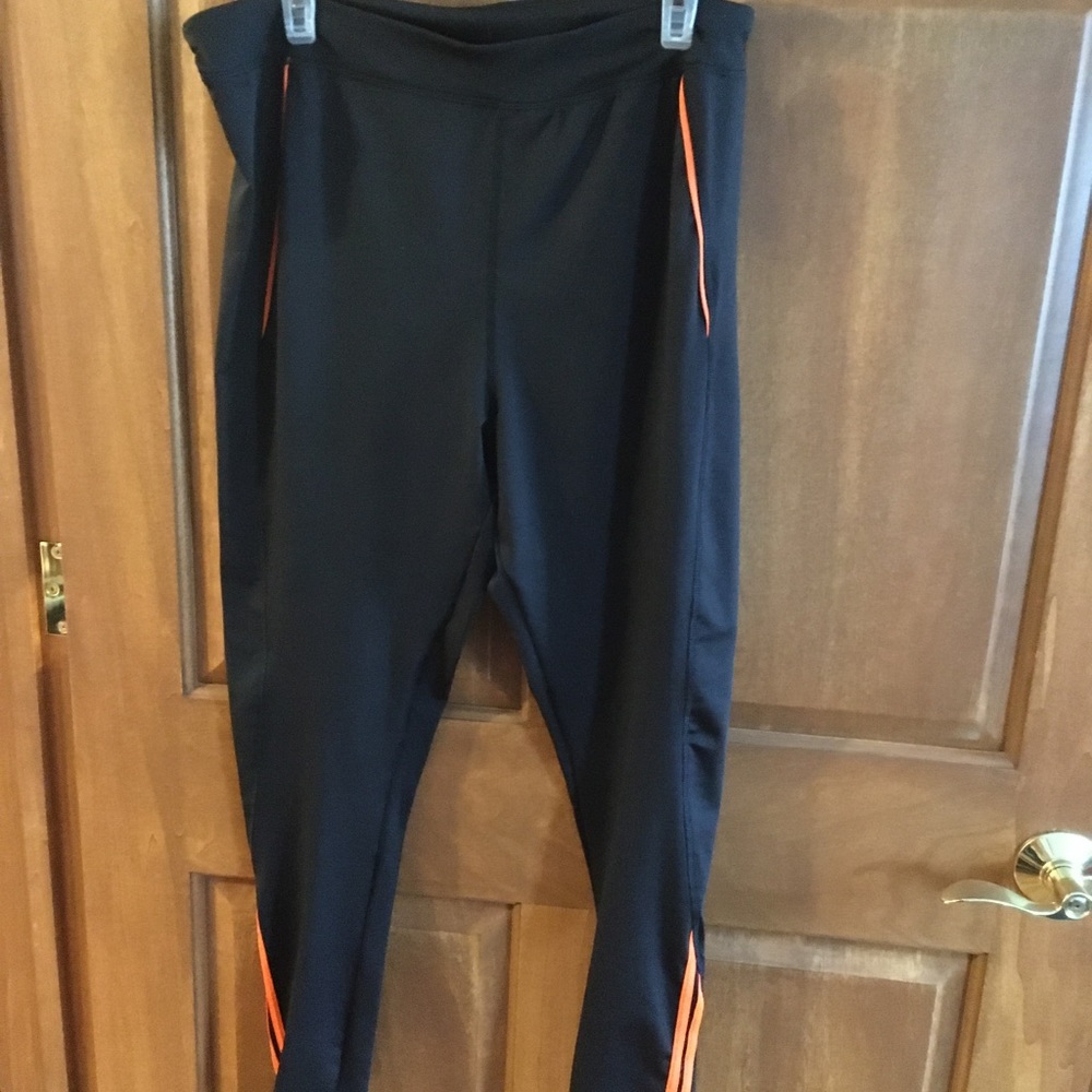 Necessity pants size 2X. In good condition